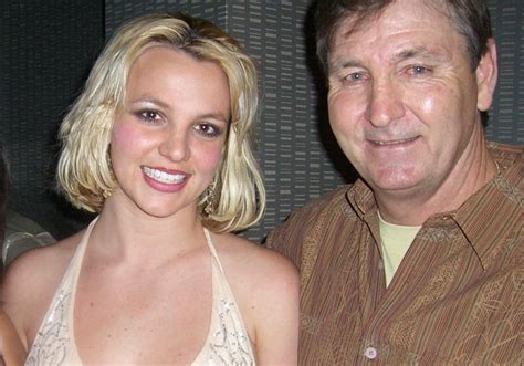 El Padre De Britney Spears Ingresado De Urgencia Gravemente Enfermo