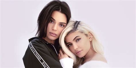 Kylie Jenner Snubs Kendall Jenner After Heated Kuwtk Fist Fight