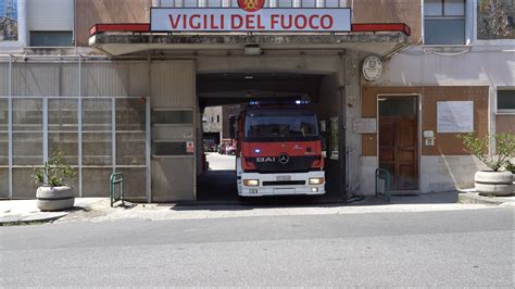 K Aib Isuzu D Max E Abp Mercedes Atego Vigili Del Fuoco Messina