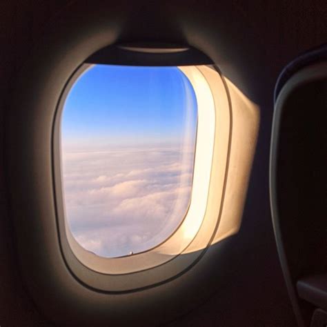 Pin by 대한 김 on 배경화면 in 2020 Airplane window Airplane view Airplane