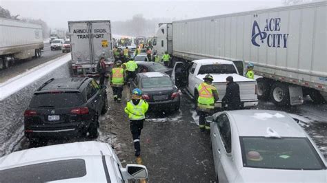 Pileup Involving More Than 20 Vehicles Shuts Highway 401 Westbound In