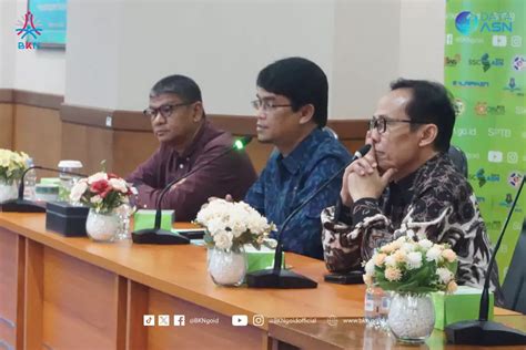 Plt Kepala Bkn Haryomo Dwi Putranto Pentingnya Integritas Skd Sekolah