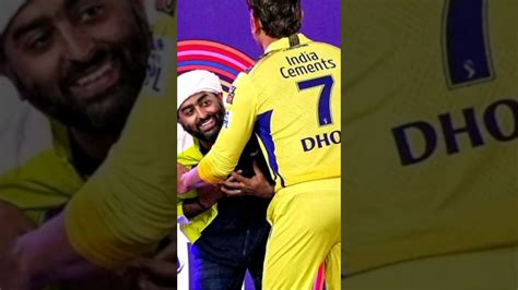 Arijit Singh Touched Ms Dhoni Feet Arijitsingh Msdhoni Modistadium