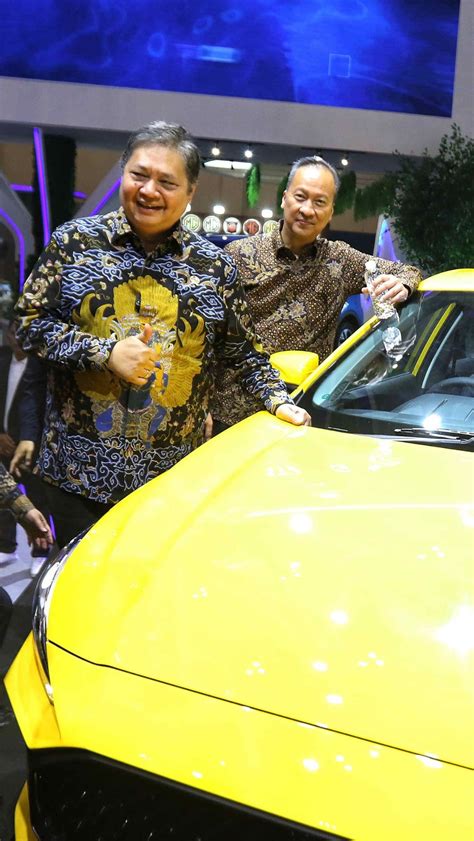 FOTO Buka Pameran Otomotif GIIAS 2023 Menko Airlangga Dan Menperin