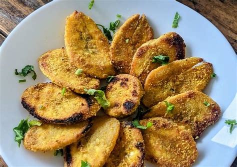 Pan fried Plantain (raw banana) Recipe by Kavita Ns - Cookpad