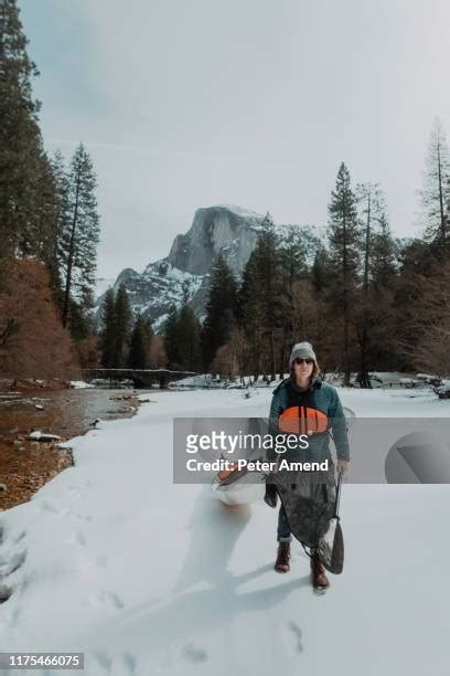 Dragging Kayak Photos And Premium High Res Pictures Getty Images