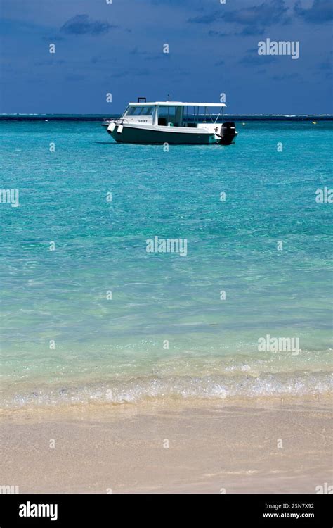 Bikini Beach In Gulhi Maldives Stock Photo Alamy