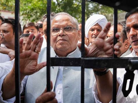 Former Jammu And Kashmir Governor Satya Pal Malik R K Puram Police