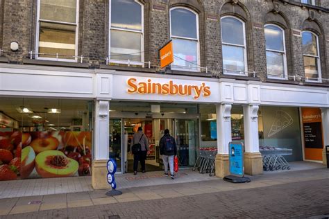 Bestway Acquires 3 5 Stake In Sainsbury S Worth 193m Grocery