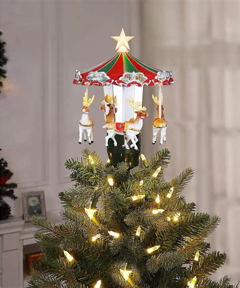 Best Christmas Tree Toppers 25 Chic Ways To Top Your Tree Real Homes