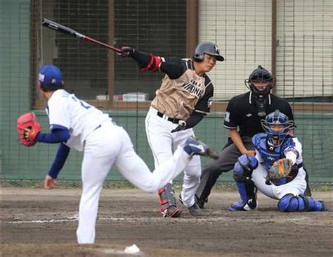 日本ハムd1・清宮、豪快空振り三振デビュー！「自分のスイングをしたかった」 サンスポ