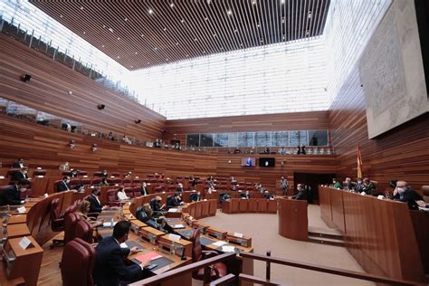 Fotos El Procurador Del N Interviene En El Pleno De Las Cortes