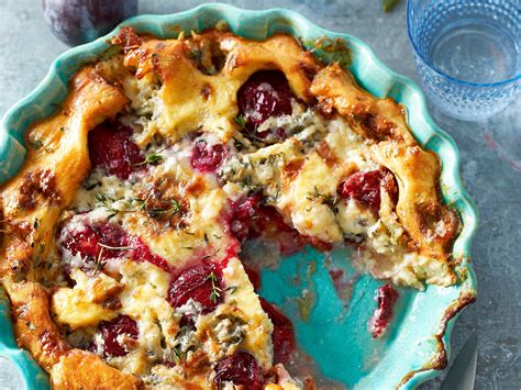 Hartige Clafoutis Met Pruimen En Blauwe Kaas Boodschappen