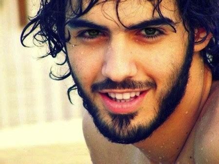 Qui N Es Omar Borkan Al Gala El Hombre Demasiado Guapo Para Arabia Saud