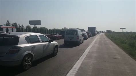 Un Autoturism A Luat Foc Pe Autostrada Soarelui Trafic Blolcat Pe