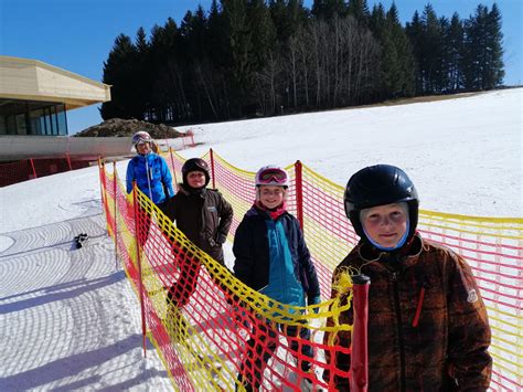 Schikurs Der Und Klassen Volksschule Gr Nbach Bei Freistadt