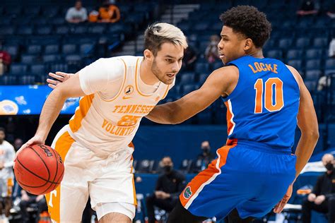 Tennessee Vols Basketball downs Florida 78-66 in SEC Tournament ...