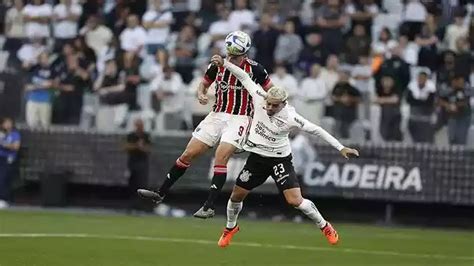 CBF se pronuncia após arbitragem polêmica no clássico Corinthians x São