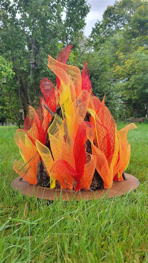 Camping Theme Fake Campfire Decoration Flames Flicker Embers Glow And