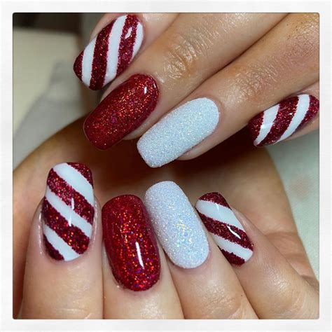 Christmas Nail Art Ideas To Keep Your Manicure Cute All Holiday Season