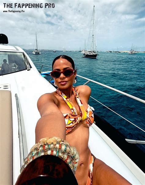 Christina Milian Sexy Tanned Singer In A Bikini 11 Photos The