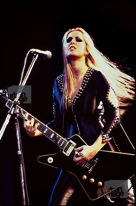 Lita Ford The Runaways Lita Ford Female Musicians Female Guitarist