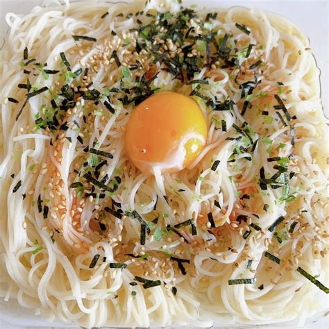 麺つゆに飽きたら無限油素麺！ By ゆかりりりー 【クックパッド】 簡単おいしいみんなのレシピが394万品