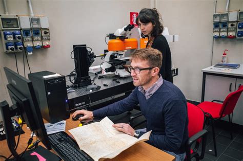 Il Laboratorio Di Spettroscopia Raman Del Cnr Ispc Apre Le Porte Ad Una