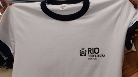 Prefeitura Do Rio Muda Padr O De Uniforme Escolar E Licita Compra De