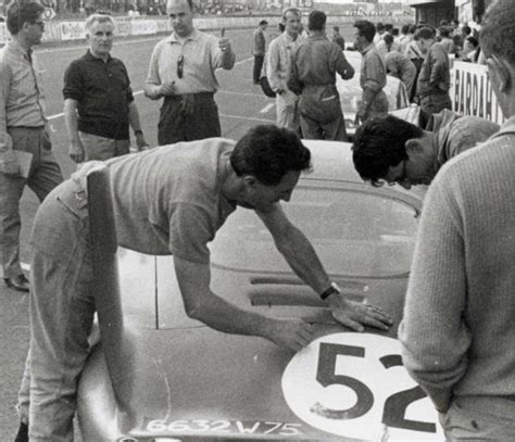 Cd Peugeot Sp Une Aventure Humaine Aux Heures Du Mans Les Voitures