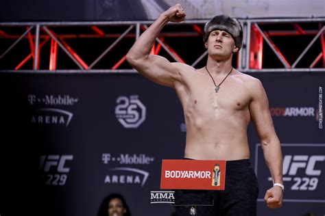 Ufc 229 Ceremonial Weigh In Photos Mma Fighting