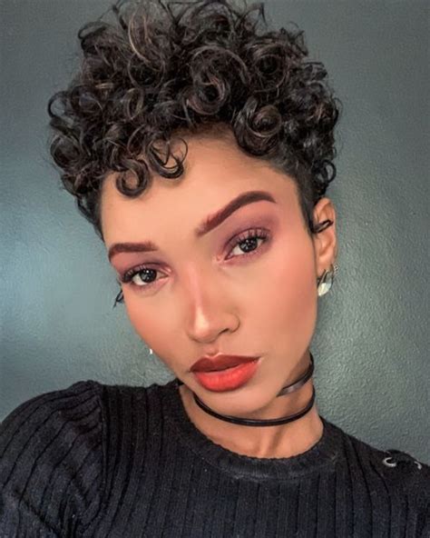 Qual O Melhor Corte Para Cabelo Cacheado Curto 2025 - Corte de Cabelo Cacheado Curto moderno. Dicas e inspirações. - Expert