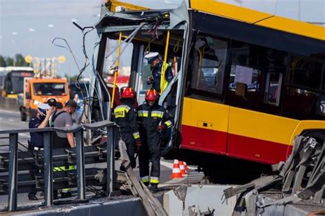 Wypadek Autobusu W Warszawie Rmf Kierowca By Pod Wp Ywem Amfetaminy