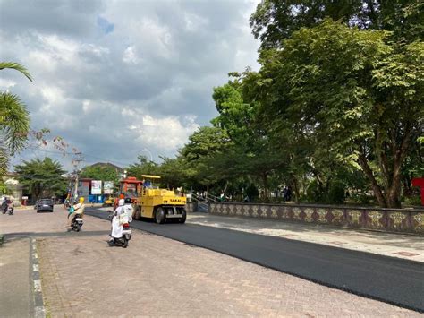 Pemkot Samarinda Gelontorkan Anggaran Rp Miliar Untuk Pengaspalan