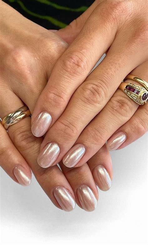 Glazed Donut Nails Summer Nail Trend Shimmery Oval Short