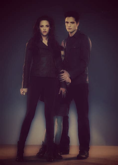 Edward Bella And Renesmee Renesmee Carlie Cullen Fan Art