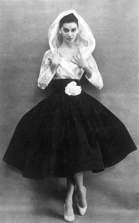 Nina Ricci A H 1956 57 Photo Louis Roger Astre Mannequin Jacky Mazel