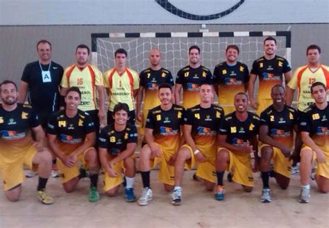 Handebol de Uberaba vence Lavras e avança para semifinal do Mineiro