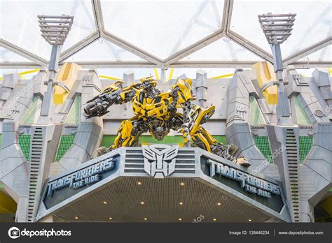 SINGAPORE - JULY 20,2015 : TRANSFORMERS The Ride: The Ultimate 3 — Stock Editorial Photo ...