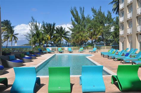 Courtyard By Marriott Nassau Downtown Junkanoo Beach Updated 2022 Prices Reviews And Photos