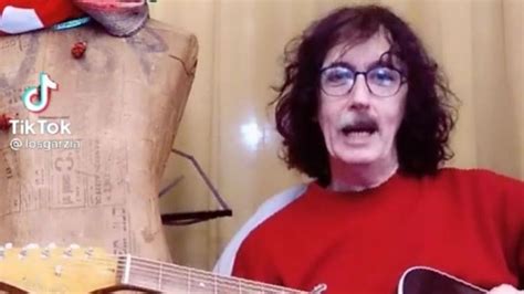 Quién Es El Doble De Charly García Y Por Qué Es Furor En Tiktok Mdz