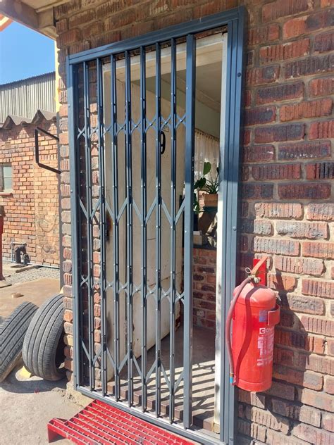 Retractable Security Doors In Meyerton Vaal Rhino Expandable