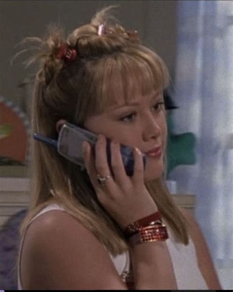 Lizzie Mcguire Hairstyle Inspo In 2022 Straight Hairstyles Messy