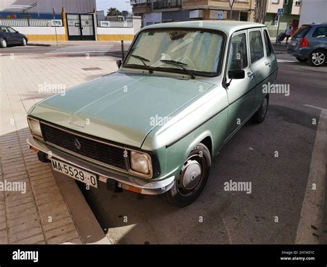 1981 Renault 6 GTL Stock Photo - Alamy