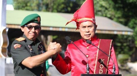 Mayjen TNI Purn Andi Sumangerukka Dikukuhkan Jadi Bapak Angkat Kodam