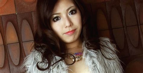 Porn Model Kanade Otowa