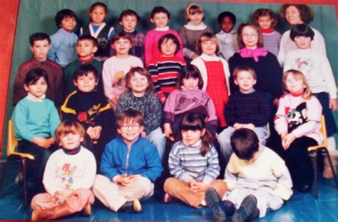 Photo de classe Moyenne section maternelle de 1985 école René Coty