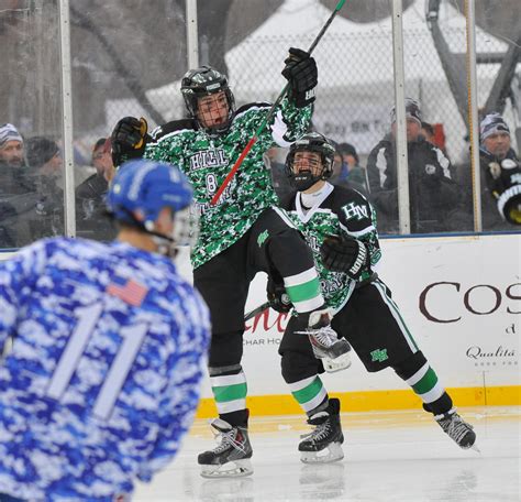 Hockey Day Minnesota: Hill-Murray defeats St. Thomas Academy in OT