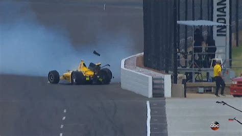 Indycar Series Indy H Lio Castroneves Crash Youtube