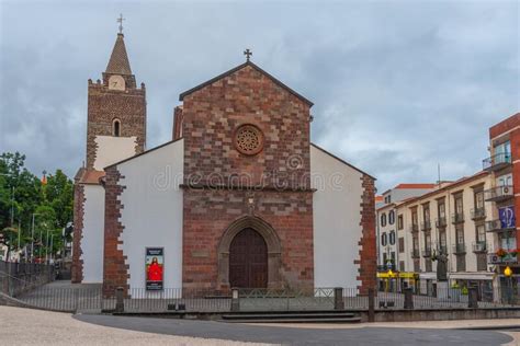 Vistas a La Catedral De Funchal Madeira Portugal Fotografía editorial